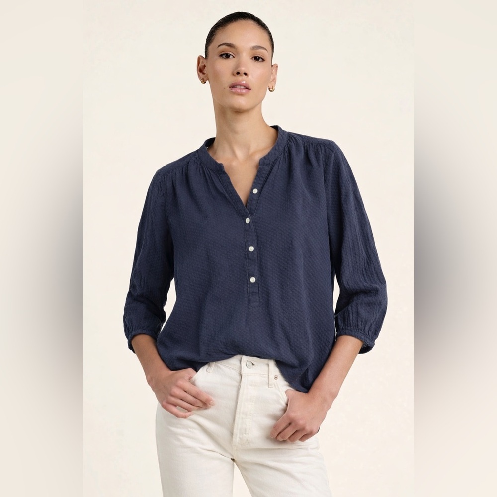 Trovata Birds of Paradise Blue V-neck Blouse  Size Small